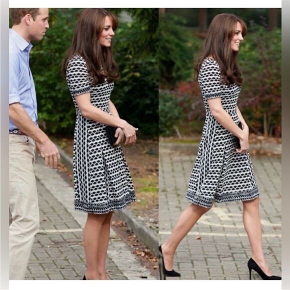 Tory Burch Dresses & Skirts - Tory Burch Paulina Open Knit Fringe Black White Dress Size small